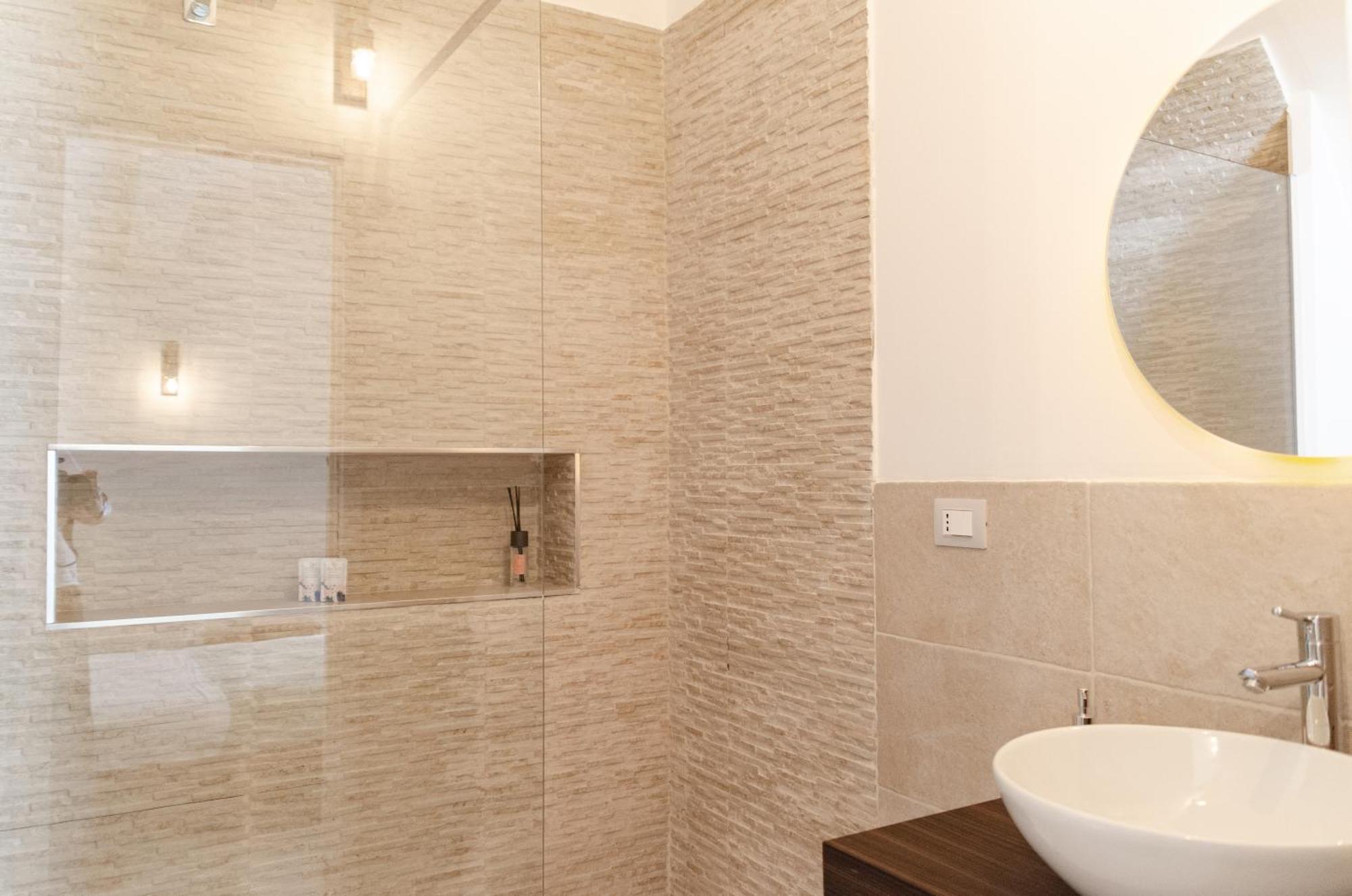Aca Suite Luxury With Jacuzzi Adelfia Esterno foto